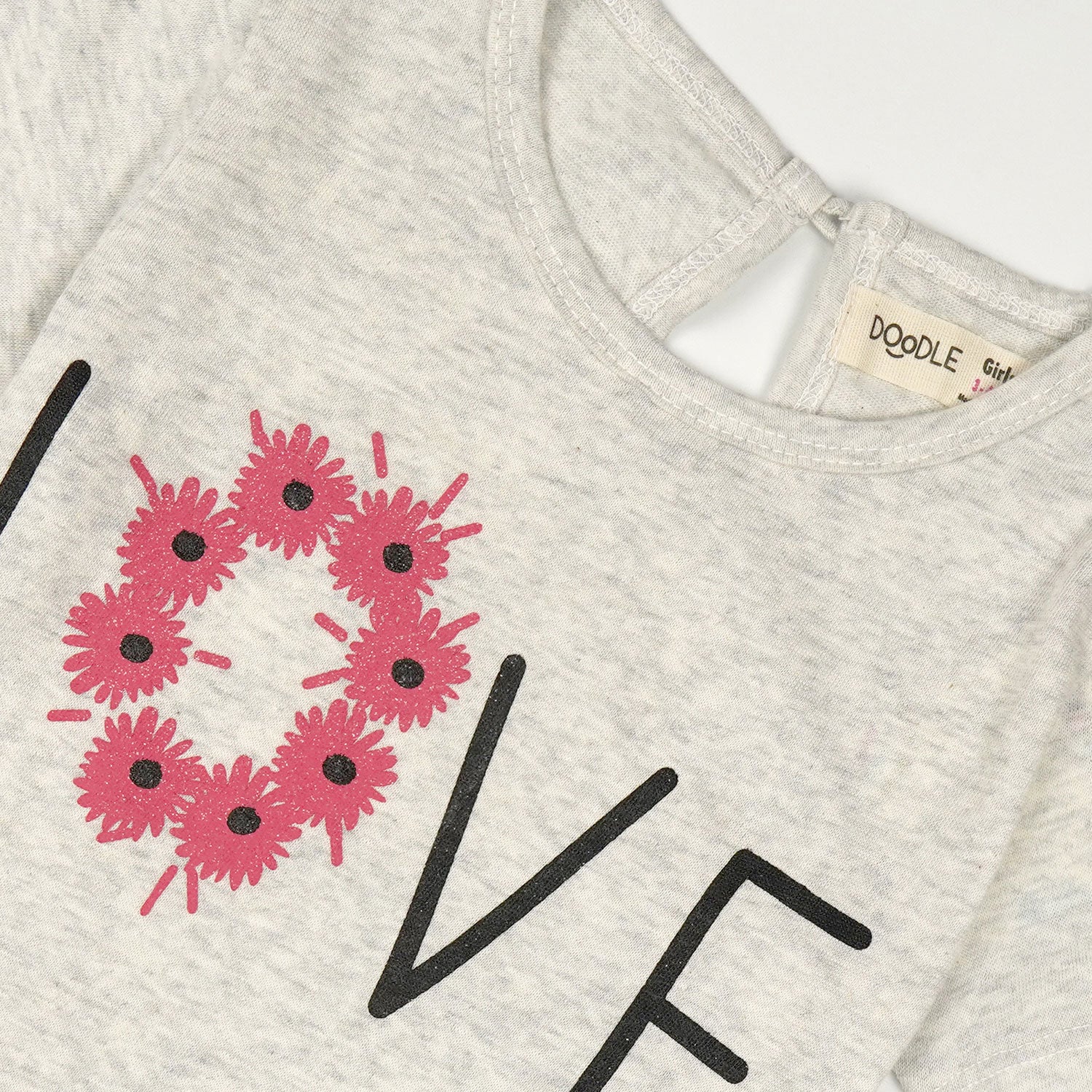 Girls Love Graphic Tee