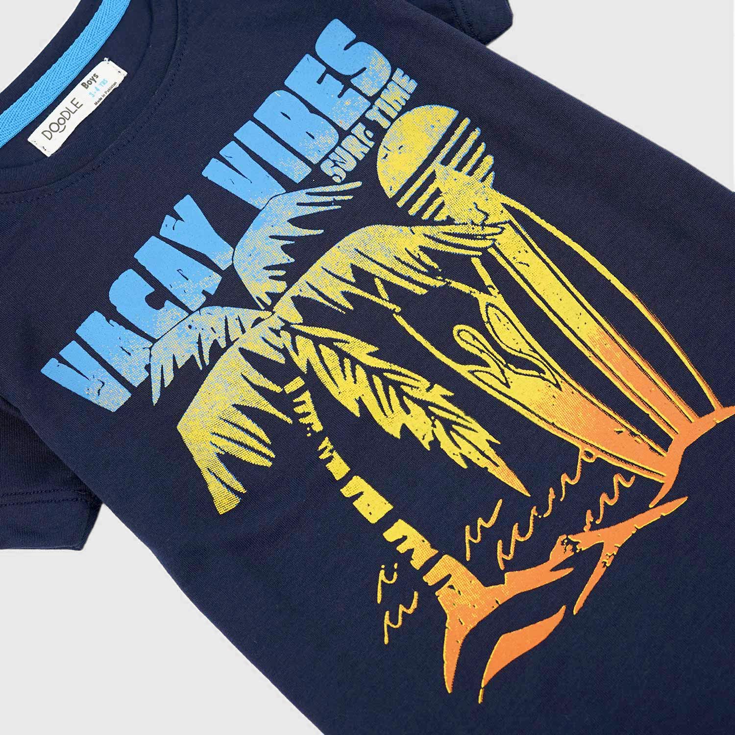 Vacay Vibes Graphic Tee